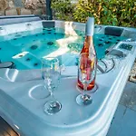 Cimentepe Deluxe 2 - With Jacuzzi In Yalikavak Вилла