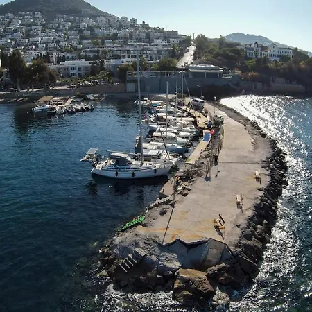 빌라 Cimentepe Deluxe 2 - With Jacuzzi In Yalikavak Bodrum