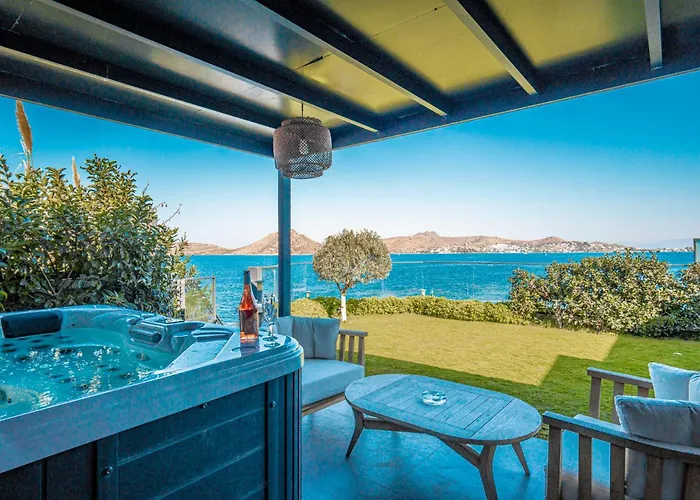 Villa çimentepe Deluxe 2 - With Jacuzzi In Yalikavak *