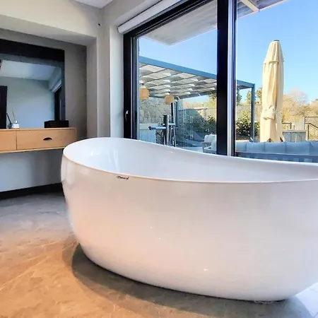 别墅 Cimentepe Deluxe 2 - With Jacuzzi In Yalikavak