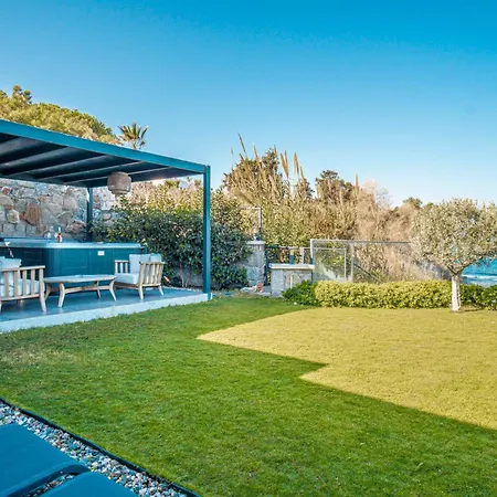 Cimentepe Deluxe 2 - With Jacuzzi In Yalikavak 别墅 *