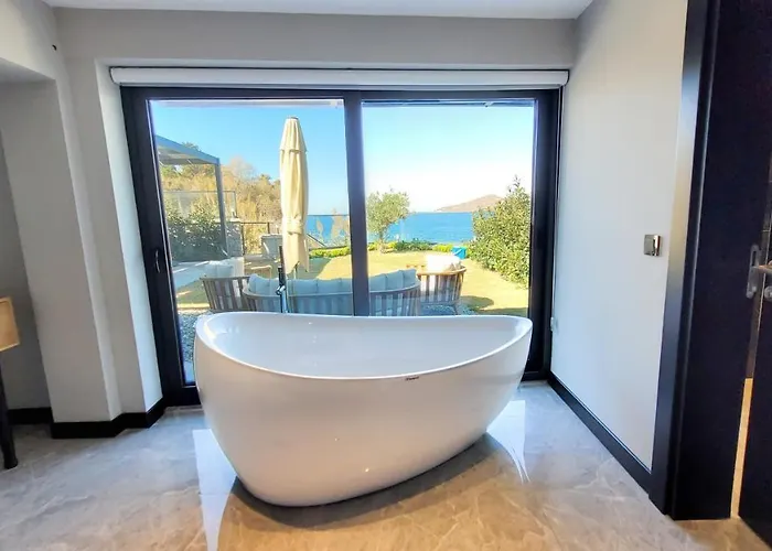 Cimentepe Deluxe 2 - With Jacuzzi In Yalikavak Vila *