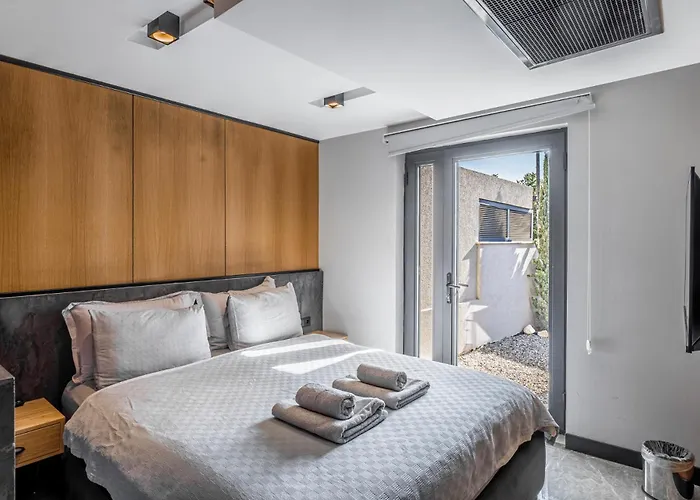 Cimentepe Deluxe 2 - With Jacuzzi In Yalikavak